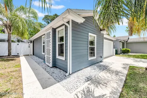 3821 Autumn Leaf Court Jacksonville FL 32246