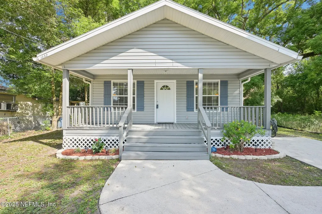 1232 Forbes Street Green Cove Springs FL 32043