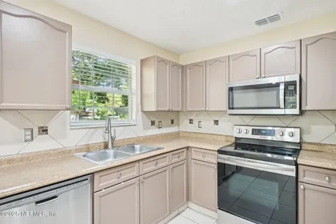 1232 Forbes Street Green Cove Springs FL 32043
