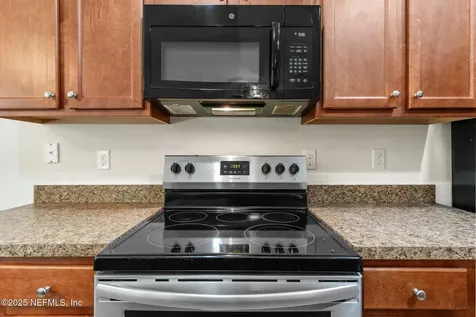 2053 Jomil Court Jacksonville FL 32218