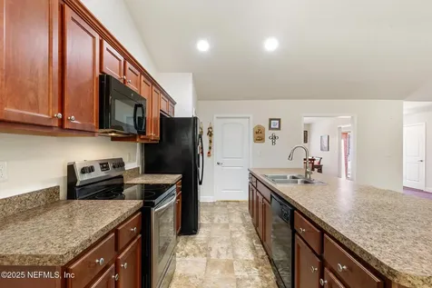2053 Jomil Court Jacksonville FL 32218