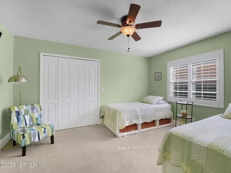 40 Clarendon Court N Palm Coast FL 32137