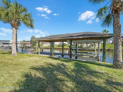 40 Clarendon Court N Palm Coast FL 32137