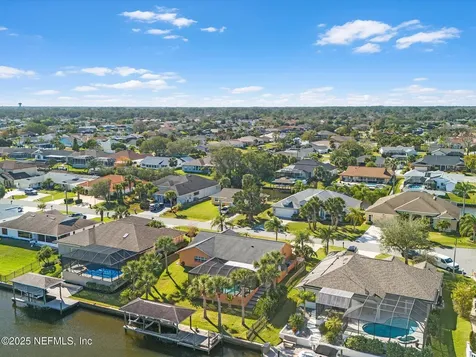 40 Clarendon Court N Palm Coast FL 32137