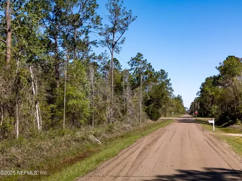 10600 Gregory Avenue Hastings FL 32145