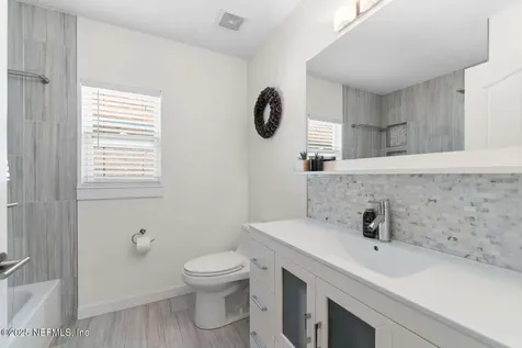 4175 Chets Creek Drive E Jacksonville FL 32224
