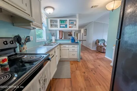 14227 State Road 100 W Lake Butler FL 32054