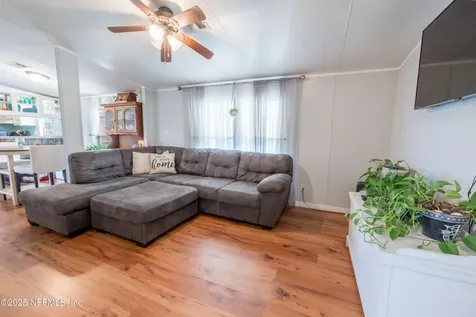 14227 State Road 100 W Lake Butler FL 32054
