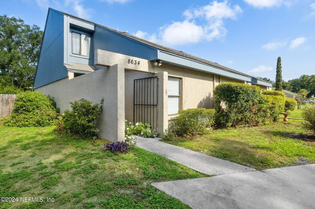 8634 Greatpine Lane W Jacksonville FL 32244