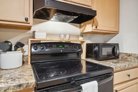 8634 Greatpine Lane W Jacksonville FL 32244