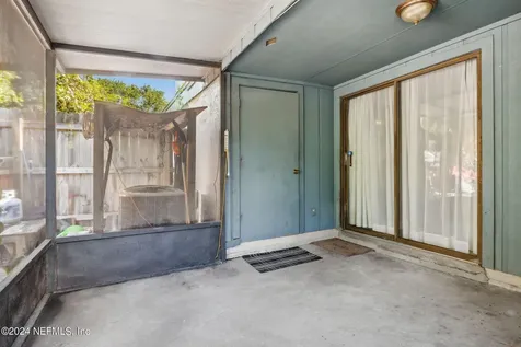 8634 Greatpine Lane W Jacksonville FL 32244