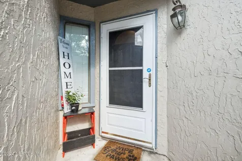 8634 Greatpine Lane W Jacksonville FL 32244