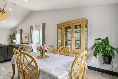 7375 Secret Woods Drive Jacksonville FL 32216