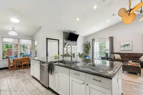 7375 Secret Woods Drive Jacksonville FL 32216