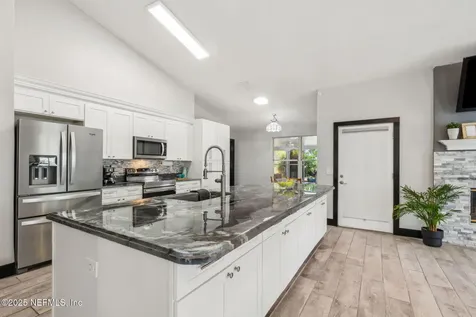 7375 Secret Woods Drive Jacksonville FL 32216