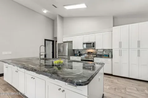 7375 Secret Woods Drive Jacksonville FL 32216
