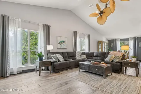 7375 Secret Woods Drive Jacksonville FL 32216