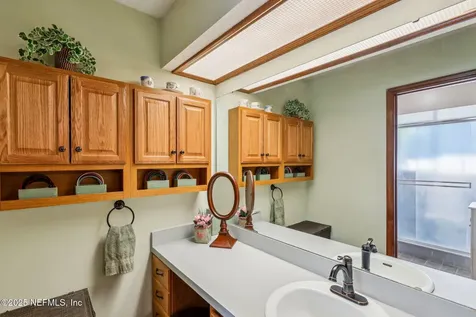 8459 Sand Point Drive W Jacksonville FL 32244
