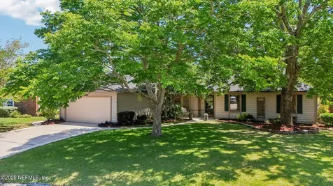 8459 Sand Point Drive W Jacksonville FL 32244