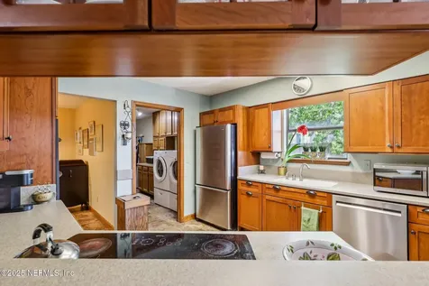 8459 Sand Point Drive W Jacksonville FL 32244