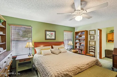 8459 Sand Point Drive W Jacksonville FL 32244