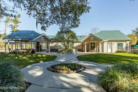 8459 Sand Point Drive W Jacksonville FL 32244