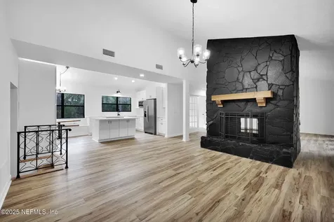832 Lake Asbury Drive Green Cove Springs FL 32043