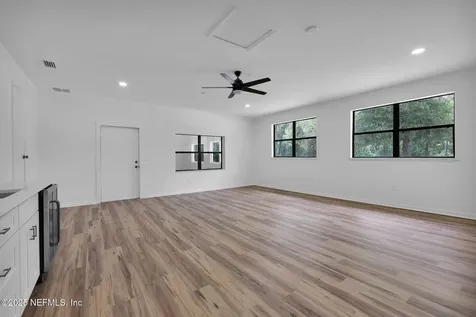 832 Lake Asbury Drive Green Cove Springs FL 32043