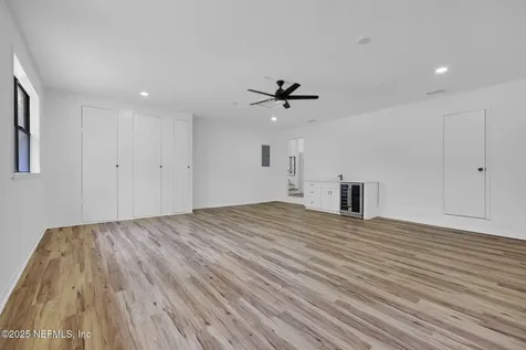 832 Lake Asbury Drive Green Cove Springs FL 32043