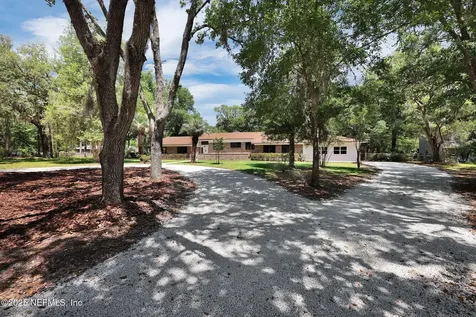 832 Lake Asbury Drive Green Cove Springs FL 32043