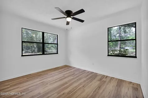 832 Lake Asbury Drive Green Cove Springs FL 32043