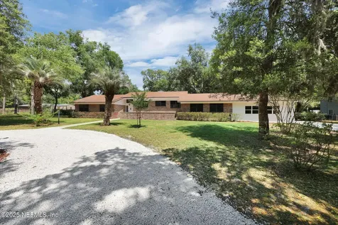 832 Lake Asbury Drive Green Cove Springs FL 32043