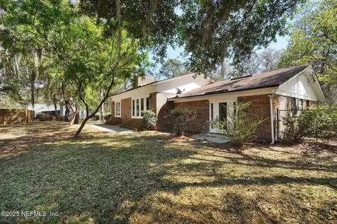 832 Lake Asbury Drive Green Cove Springs FL 32043