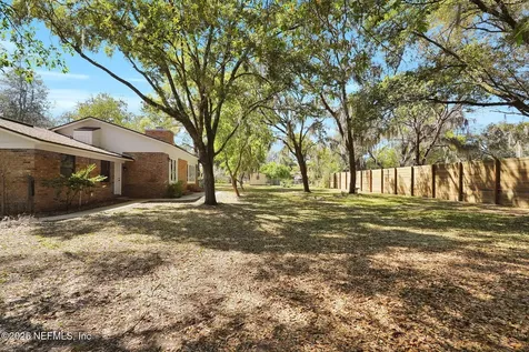 832 Lake Asbury Drive Green Cove Springs FL 32043