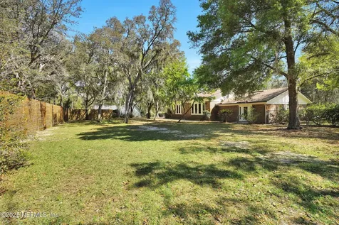 832 Lake Asbury Drive Green Cove Springs FL 32043