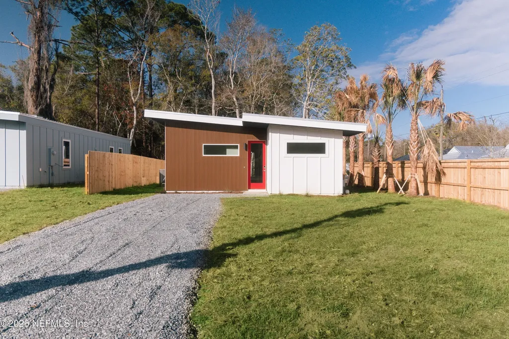 572 Woodlawn Road St. Augustine FL 32084