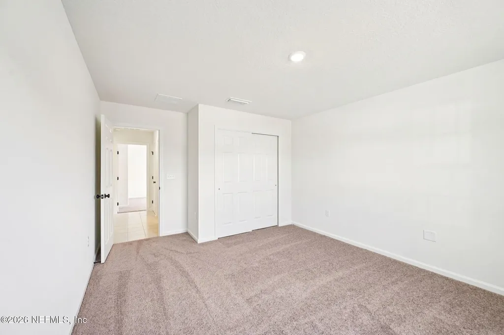 750 Panther Lake Jacksonville FL 32221