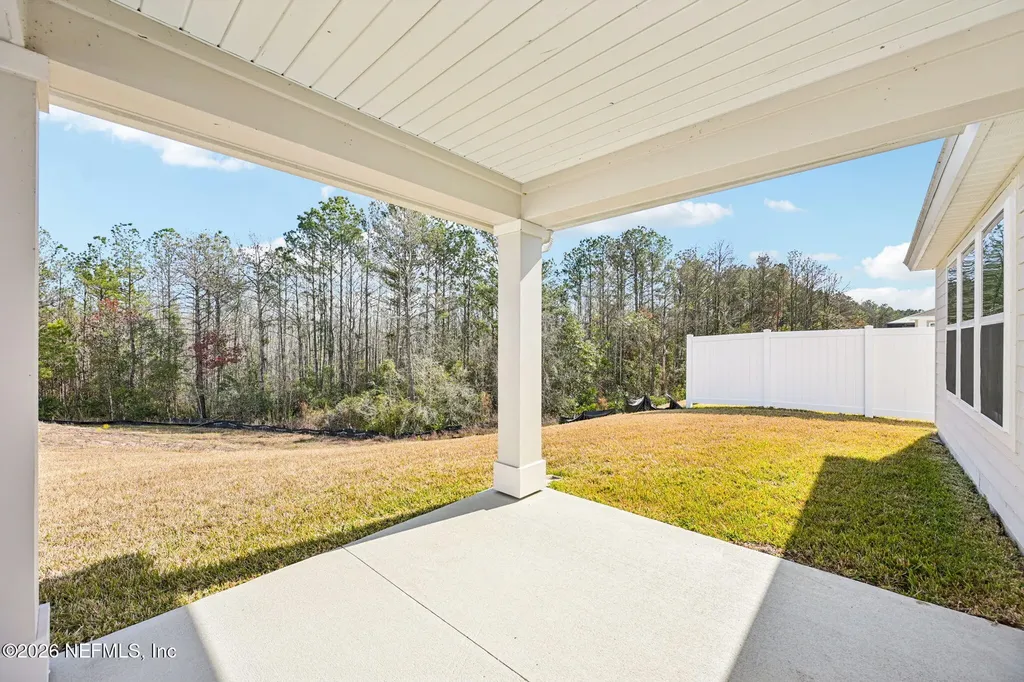 750 Panther Lake Jacksonville FL 32221