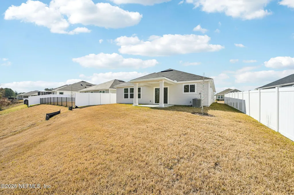 750 Panther Lake Jacksonville FL 32221
