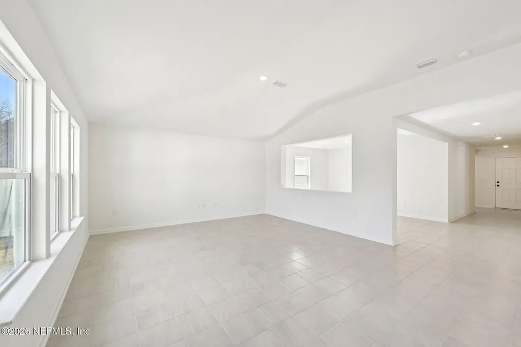 750 Panther Lake Jacksonville FL 32221