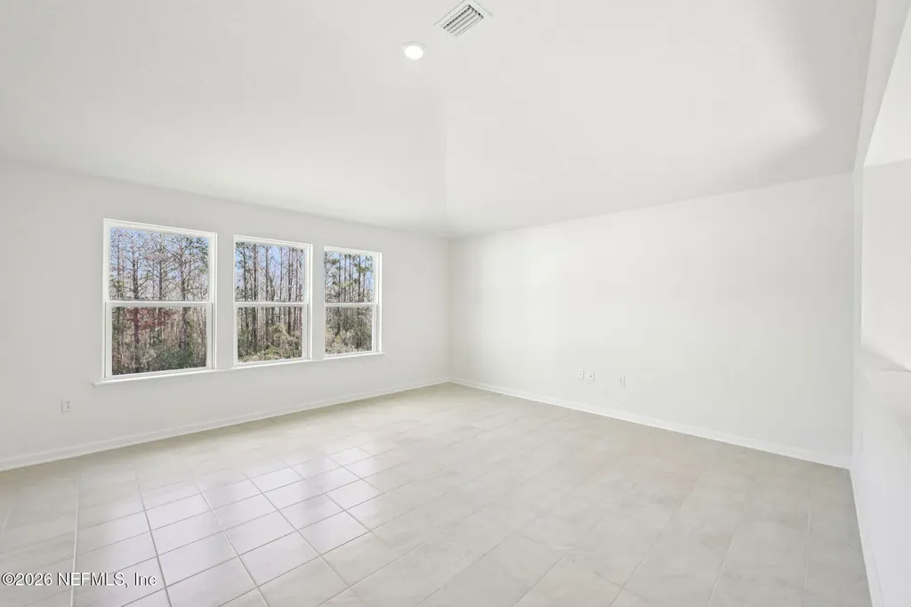750 Panther Lake Jacksonville FL 32221