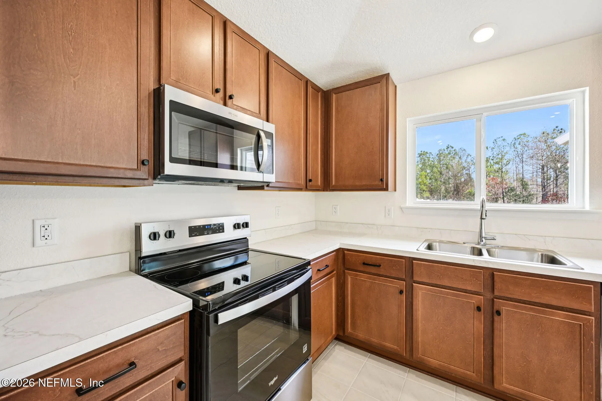 750 Panther Lake Jacksonville FL 32221