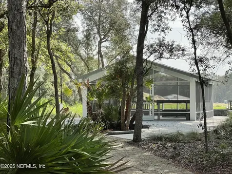623 Juniper Hills Drive St. Johns FL 32259
