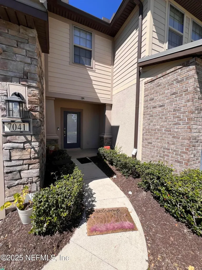 7041 Berrybrook Drive Jacksonville FL 32258