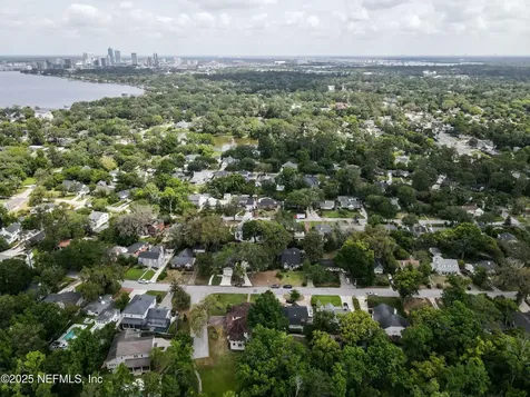 1235 Morvenwood Road Jacksonville FL 32207