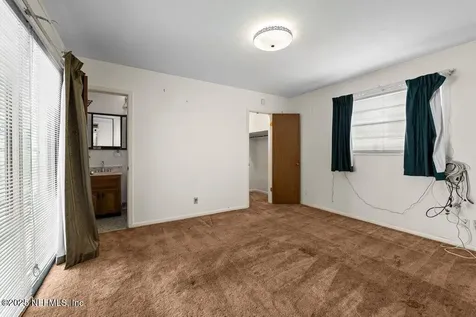 11658 Surfwood Avenue Jacksonville FL 32246