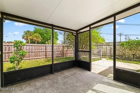 11658 Surfwood Avenue Jacksonville FL 32246