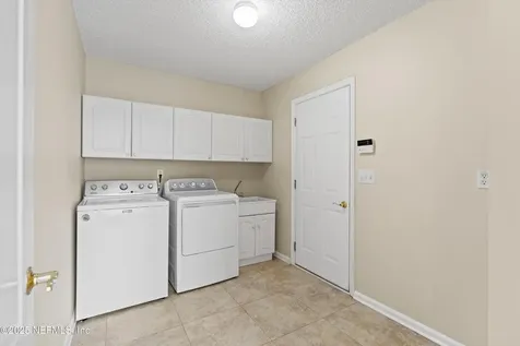 8932 Timberjack Lane Jacksonville FL 32256