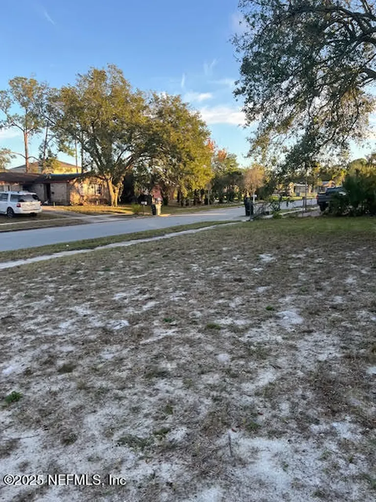 1605 N Patrick Circle Daytona Beach FL 32117