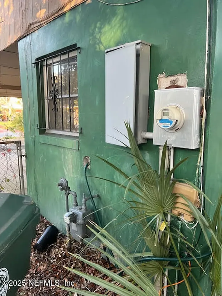 1605 N Patrick Circle Daytona Beach FL 32117